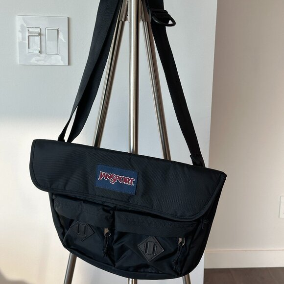 Jansport LARIMER CROSSBODY BAG Black Worn Once - Picture 6 of 8